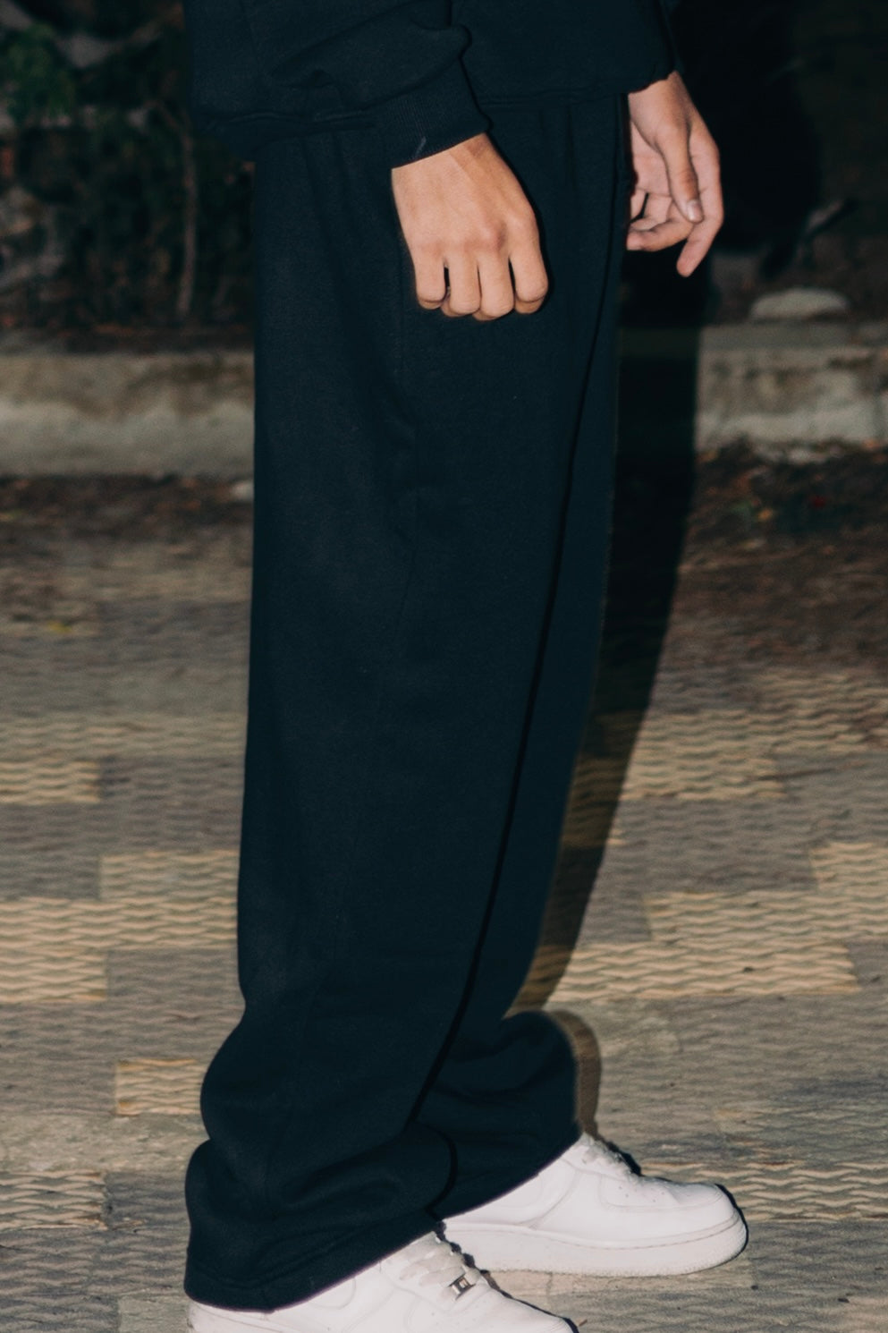 BUHZ SWEATPANTS BLACK